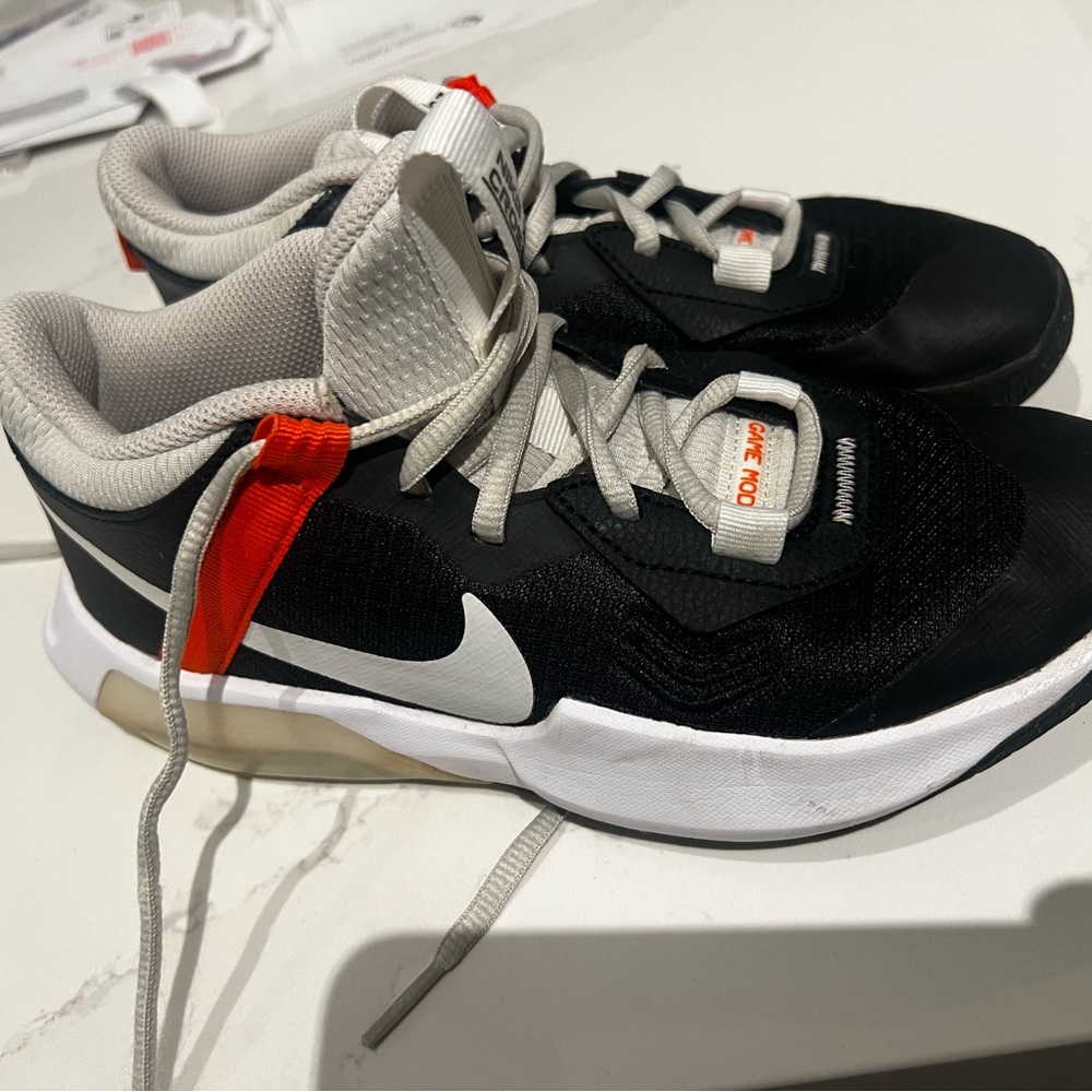 Nike air zoom cross over  Black and White Sneakers